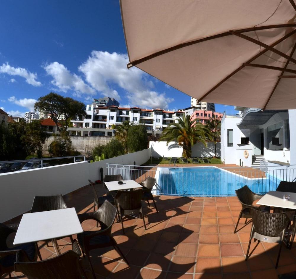 Madeira Bright Star By Petit Hotels Фуншал Екстериор снимка